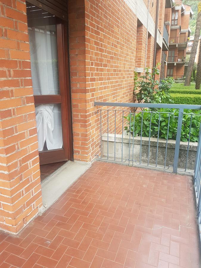 Appartamento Ai Pini con posto auto Lecco Esterno foto